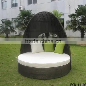 Aluminium Frame Resin Wicker Daybed Supplier thumbnail-1
