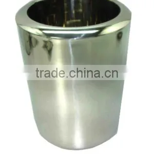 Decorative Metal Vases thumbnail-1