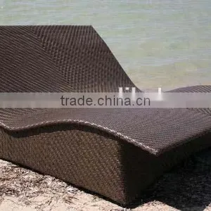 FashionabLe Long-Lasting Rattan Antique Chaise Lounge Chair thumbnail-1