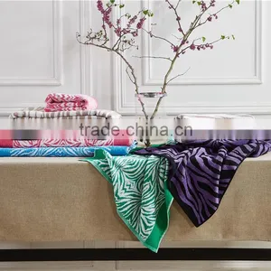 Wholesale Cotton High Quality Zebra Stripe Yarn Dyed Beach Towel With Custom Logo thumbnail-2