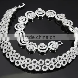 Round Top AAA Quality Cubic Zirconia Dubai White Gold Luxury Bridal Jewelry Set thumbnail-3