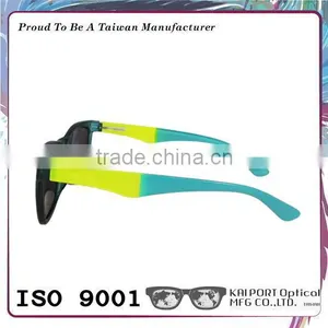 Oversized and Two Color Way Design Plastic Sunglasses With Revo Lens thumbnail-4