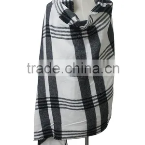Plaid Tartan Brand Name Classic Oversize Winter Scarf thumbnail-3