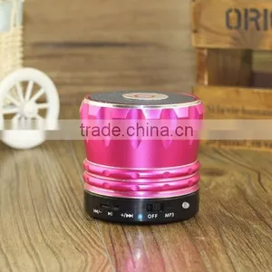 Factory Direct New Mini Portable Speaker Bluetooth Speaker Portable Small Steel Gun thumbnail-3