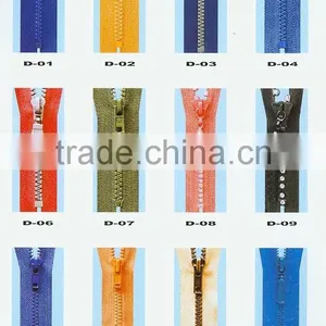 Plastic Zipper thumbnail-1