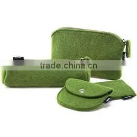 Wool Felt Bag for Comestics thumbnail-1