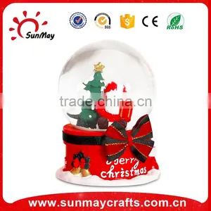 Polyresin Christmas Snow Globe Ornament thumbnail-1