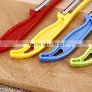 Factory Price PP Handle Stainless Steel Blade Brush Shape Potato Peeler thumbnail-6