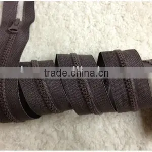 High Quality No.5 Fashion Vislon Zipper,Open-End,Auto Lock thumbnail-1