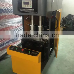 Semi Automatic PET Bottle Blowing Machine thumbnail-3