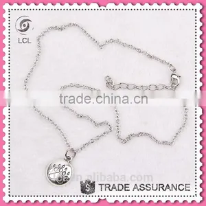 Simple Necklace Designs With Cat's Paw Pendant, Imitate Silver Chain Alloy Necklace for Women thumbnail-4