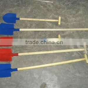 t Wooden Handle Shovel thumbnail-1