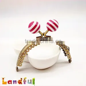 8.5cm 3.35inch Candy Ball Bronze Round Engraving Embossed Lace Purse Frame thumbnail-2
