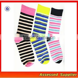 WH-112 New Design Hot Sale Cheap Price Wholesale Elite Knitted Tube Custom Sock With Factory Price thumbnail-2