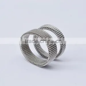 MOQ 3 Pair Cheap Price Guangzhou Whosale Jewelry Silver Couple Rings for Couple thumbnail-5