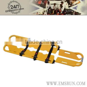 How to Use Medical Scoop Stretcher in the Rugged Mountains thumbnail-1