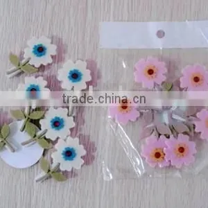 Flower Shapped Wooden Clothes Peg thumbnail-1