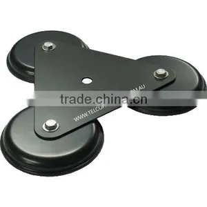 Heavy Duty Tri-Magnet Antenna Mount thumbnail-1