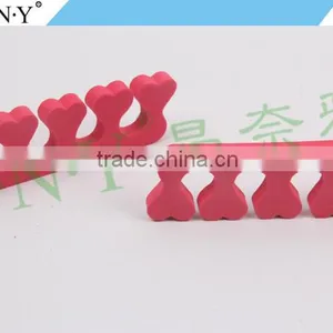 Professional Nail Art Tool Red Sponge Toe Separator Heart Shape thumbnail-6