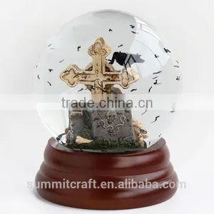 New Design Resin Cross Halloween Snow Globe Custom Snowball thumbnail-2