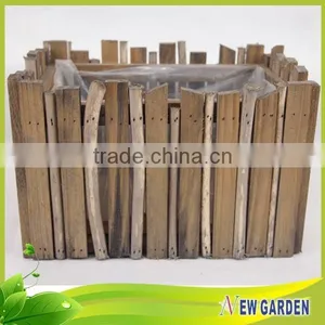 Factory Price Plastic Liner and Wooden Design Garden Flower Pot thumbnail-3