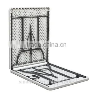 Outdoor Portable Plastic Folding Table thumbnail-3