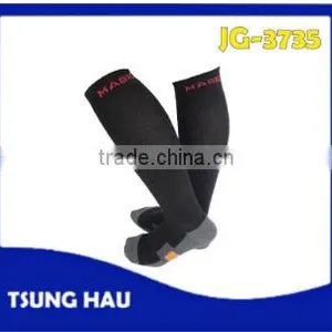 Air Travel Foot Padding With Seamless Toe Compression Socks thumbnail-1