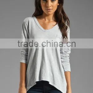 Front Breast Pocket Asymmetric Hem V-neck Collar T-shirt thumbnail-1