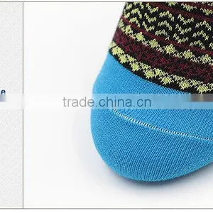 Hot Sale, Best Price! Custom Bamboo Color Thin Stripe Sport Socks for Men thumbnail-3