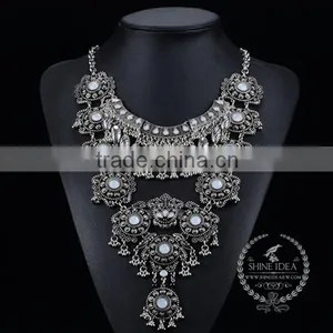 High Quality Vintage Rhinestone Chunky Statement Necklace Tin Alloy Fashion Women Pendant Necklace 6390066 thumbnail-1
