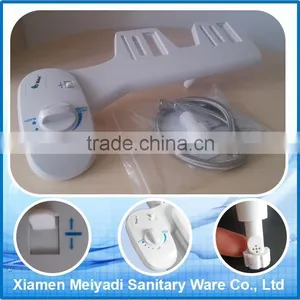Easy Install Non Electronic Plastic Cleaning Portable Toilet Seat Bidet thumbnail-1