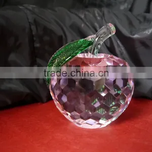 High Quality Quality Crystal Pink Colour Apple Model for Wedding Gift thumbnail-1