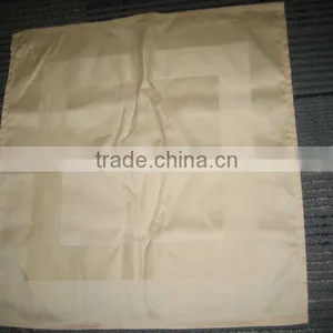100% Cotton Damask Tablecloth and Table Napkins thumbnail-1