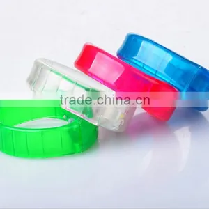 2016 Music Activated Sound Control Led Flashing Bracelet Light Up Bangle Wristband Night Club Activity Party Bar Disco Cheer thumbnail-1