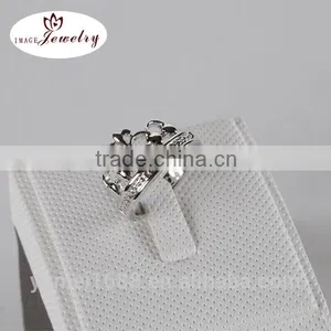 Graceful Ring Design Crown Shaped 925 Sterling Silver Ring With Rhodium Plated CZ Stones thumbnail-1