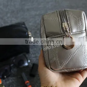 Fshion !!!Shenzhen Factory Custom Women's Cosmetic Bag Embroidery Pattern Bulk Cosmetic Bags thumbnail-5