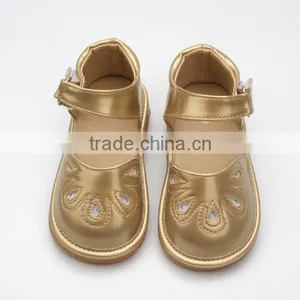 High Quality Wholesale Squeaky Kids Shoes Musical Kids Shoes With Sound thumbnail-6