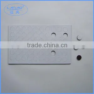 Kiss-cut Round Rubber Magnet With Adhesive thumbnail-1