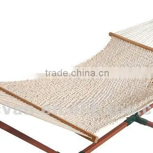 Rope Weave Hammock With Wooden Rod thumbnail-1