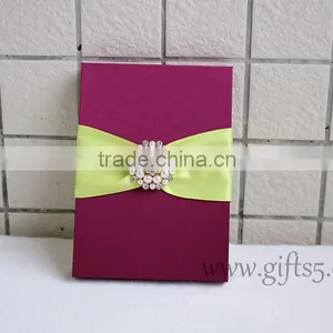Custom Burgundy Wedding Invitation Boxes With Brooch in Handmade thumbnail-3