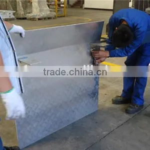Small Aluminum Loading Bridge Plate thumbnail-4