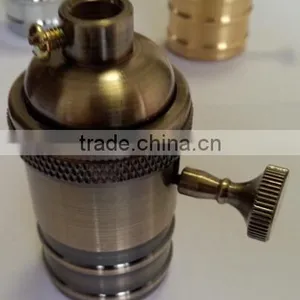 E27 Vintage Brass Lamp Holder With Edison Bulb thumbnail-3