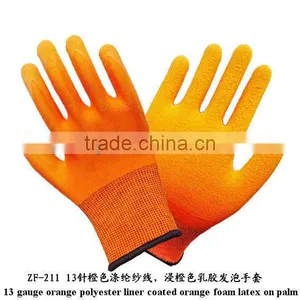 Foam Latex Glove thumbnail-1