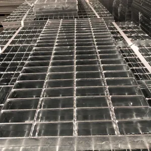 Steel Grating for Oil Rig Platform 30x5mm Hot Dip Galvanized Anti-Corrosion thumbnail-2