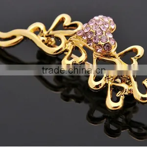 Elegant Crystal Diamond Peach Pin Brooch Gold-plated Fashion Scarf Buckle thumbnail-1
