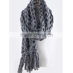 Hand-made Chunky Tassels Scarf thumbnail-1