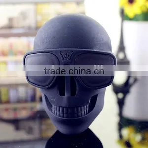 (flashlight) Cool Smart Skull Head Crossbones Halloween Gift Power Bank Smartphone Power Charger thumbnail-1