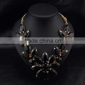 Wholesale Chunky Statement Necklaces,bead Necklace Designs,diffuser Necklace thumbnail-2