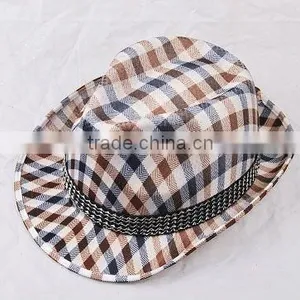 Folding Straw Beach Hat thumbnail-1