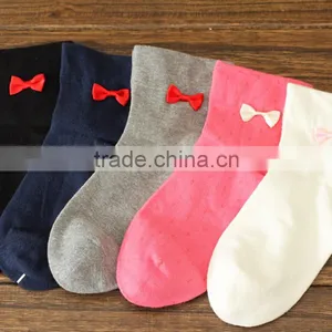 Super Soft and Good Touch Feeling Spandex Covered Polyester Knitted Yarn for Top Socks thumbnail-4